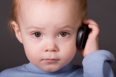嬰兒使用手機的電磁波危害